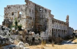 Les ruines de l'église Saint-Siméon, datant du Ve siècle, à une trentaine de kilomètres au nord-ouest d'Alep, dans le nord de la Syrie, le 18 juillet 2026, lors d'une visite d'archéologues français