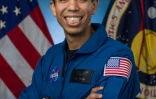 Chris Williams, 38 ans, est un physicien médical qui travaillait, avant sa sélection par la Nasa pour suivre une formation d'astronaute, à Boston