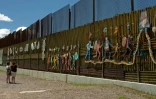 La barrière érigée à la frontière séparant les Etats-Unis du Mexique à Nogales le 30 juillet 2010