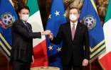 Passation de pouvoirs entre Mario Draghi et son prédecesseur Giuseppe Conte, leader du M5S, le 13 février 2021 à Rome 