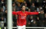 La joie de l'attaquant de Manchester United, Cristiano Ronaldo, après avoir marqué le 3e but contre Newcastle, lors du match de Premier League, le 23 février 2008 à St James Park