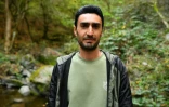 Le biologiste Harut Aghatelian près du village de Srashen, dans la réserve naturelle de Shikahogh, en Arménie, le 22 octobre 2026.