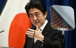 Le Premier ministre Shinzo Abe lors d'une conférence de presse à Tokyo le 7 octobre 2015