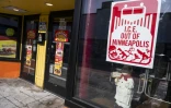 Un restaurant fermé à Minneapolis, dans le Minnesota, en signe de protestation contre les opérations de la police de l'immigration (ICE) dans l'Etat, le 23 janvier 2026