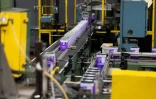 Dans une usine de l'entreprise Independant Can, qui fabrique des boîtes en fer blanc, à Belcamp, dans le Maryland, le 25 juin 2025
