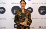 La chanteuse Nadine Shah pose à son arrivée à la cérémonie de remise du Mercury Prize à Londres, le 20 septembre 2018
