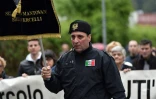 Des militants d'extrême-droite défilent à Predappio, la ville natale de Mussolini en Italie, le 24 avril. 