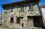 Une maison ancienne à Rosia Montana, le 13 juillet 2021 en Romanie