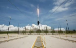 La fusée Falcon 9 de SpaceX transportant deux astronautes de la Nasa lors de son décollage depuis la Floride le 30 mai 2020