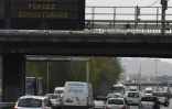 Le covoiturage, solution pour les usagers de la SNCF, mardi 3 avril, au premier jour de la grève contre la réforme de l'entreprise proposée par le gouvernement