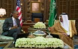 Le président américain Barack Obama lors d'un entretien avec le roi d'Arabie Salman bin Abdulaziz Al-Saud  au palais Erga le 20 avril 2016 à Ryad 