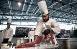 Le Turc Mutlu Sevket concourt lors du Bocuse d'Or Europe 2018