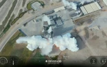 Image tirĂ©e d'une retransmission en direct de SpaceX montrant la fusĂ©e Starship au moment prĂ©cis oĂč son lancement depuis Starbase a Ă©tĂ© interrompu lors du 13e vol d'essai, Ă South Padre Island, le 16 juillet 2026 au Texas