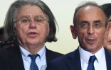 Eric Zemmour (d) et Gilbert Collard (g) au Palais des Victoires à Cannes, dans les Alpes-Maritimes, le 22 janvier 2022