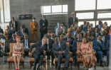 (g-d) la reine Mathilde et le roi Philippe de Belgique, le président congolais Félix Tshishekedi et son épouse Denise Nyakeru Tsishekedi, lors d'une cérémonie au Musée national de Kinshasa, le 8 juin 2022 en RDC
