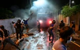 Heurts entre police et manifestants, le 31 mars 2022 à Colombo, au Sri Lanka