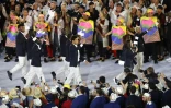 Les athlètes de l'équipe des réfugiés au stade Maracana lors de la cérémonie d'ouverture des JO le 5 août 206 à Rio de Janeiro au Brésil