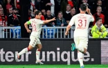 L'attaquant de Monaco Wissam Ben Yedder (g) fête son but contre Rennes, le 15 avril 2022 au Roazhon Park
