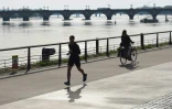 Sur les berges de la Garonne à Bordeaux, le 19 mars 2020