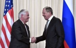 Le ministre russe des Affaires étrangères Sergueï Lavrov et le secrétaire d'Etat américain Rex Tillerson après une conférence de presse à Moscou le 12 avril 2017
