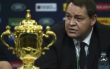 L'entraîneur Steve Hansen en conférence de presse après la finale victorieuse des All Blacks au Mondial contre l'Australie, le 31 octobre 2015 à Twickenham