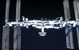 Une image de la NASA montre la Station spatiale internationale, à laquelle la capsule Dragon de SpaceX avec quatre astronautes à bord s'est arrimée le 17 novembre 2020