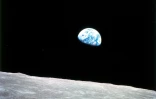 Image fournie par la Nasa et montrant le "Lever de Terre" photographié en décembre 1968 par l'équipage d'Apollo 8
