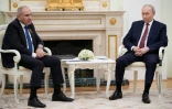 Le président russe Vladimir Poutine et le Premier ministre arménien Nikol Pachinian le 1er avril 2026 à Moscou
