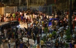 Des personnes sont rassemblées à Bab Sebta, à la frontière entre le Maroc et l’Espagne, près de l’enclave espagnole de Ceuta et de la ville marocaine de Fnideq, le 30 juillet 2026