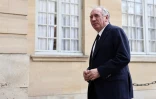 Le Premier ministre français François Bayrou arrive à l'hôtel Matignon, à Paris, le 28 mai 2025
