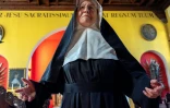Soeur Rita, 81 ans, le 20 septembre 2025 dans la chapelle du château de Goldenstein, à Elsbethen, près de Salzbourg en Autriche