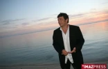Saint-Gilles de la Reunion . Patrick Bruel sur la plage de l'hermitage à Saint-Gilles(photo imaz press reunion)