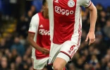 Le Néerlandais Donny Van de Beek, ici avec l'Ajax le 5 novembre 2019, a signé à Manchester United cet été