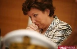 Lundi 3 décembre 2007

Le ministre de la santé Roselyne Bachelot en visite dans le sud de l'ile (archive)