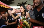 Jeudi 20 décembre 2007 -

Valérie Bègue, Miss Réunion 2007 et Miss France 2008, de retour dans son île