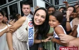 Jeudi 20 décembre 2007 -

Valérie Bègue, Miss Réunion 2007 et Miss France 2008, de retour dans son île