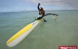 Samedi 22 Décembre 2007 - Rivière Noire (Maurice)

Le Réunionnais Josian Turpin tente la traversée à la rame entre Maurice et La Réunion