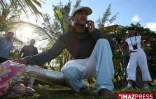 Samedi 22 Décembre 2007 - Rivière Noire (Maurice)

Le Réunionnais Josian Turpin tente la traversée à la rame entre Maurice et La Réunion
