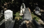 Des tombes d'étrangers au cimetière britannique à Kaboul, le 22 mai 2025 en Afghanistan
