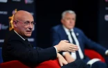 Le président de la FFR Bernard Laporte (g) et Claude Atcher, le 14 décembre 2023 à Paris