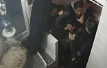 Capture d'écran d'une vidéo AFP avec les images de caméras de télésurveillance montrant le passage à tabac de Michel Zecler par des policiers à Paris le 21 novembre 2020