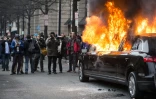 Une limousine en feu à Washington lors des manifestations anti-Trump le 20 janvier 2017