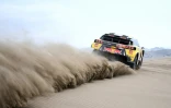 La Peugeot 3008 de Sébastien Loeb  sur les routes de San Bartolo, au sud de Lima, le 4 janvier 2019 à quelques jours du Dakar