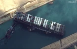 Le porte-conteneur Ever Given bloquant le canal de Suez, le 26 mars 2021