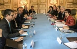 A Matignon le 29 novembre 2018, Edouard Philippe démarre, avec les élus locaux, un marathon d'entretiens avec les membres du Conseil national de la transition énergétique (CNTE)
