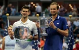 La joie du Russe Daniil Medvedev, vainqueur de son premier Grand Chelem, après avoir battu en finale le Serbe Novak Djokovic, le 12 septembre 2021 à New York