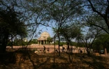 La tombe de Mehrauli dans le parc archaeologique le 25 février 2016 à New Delhi