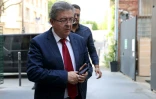 Jean-Luc Mélenchon arrive au siège de LFI le 29 avril 2022 à Paris