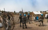 Des Casques bleus de la Monusco face aux manifestants à Goma le 25 juillet 2022