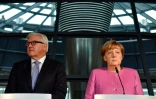 La chancellière allemande Angela Merkel et le chef de la diplomatie allemande Frank-Walter Steinmeier (SPD) lors d'une conférence de presse le 16 novembre 2016 au Bundestag à Berlin